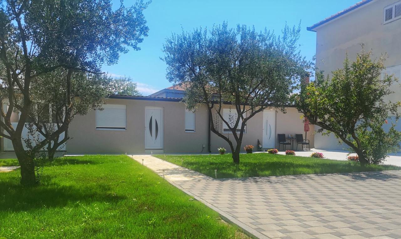 Studio Apartments Tara Zadar Exterior photo