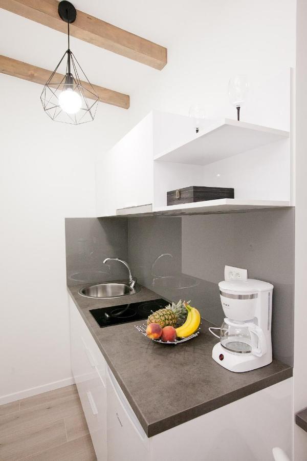 Studio Apartments Tara Zadar Exterior photo