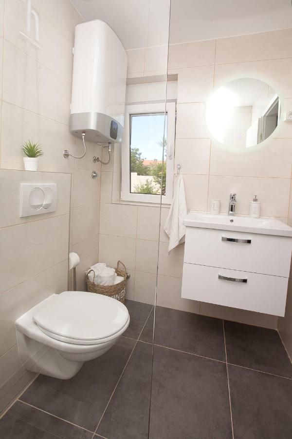 Studio Apartments Tara Zadar Exterior photo