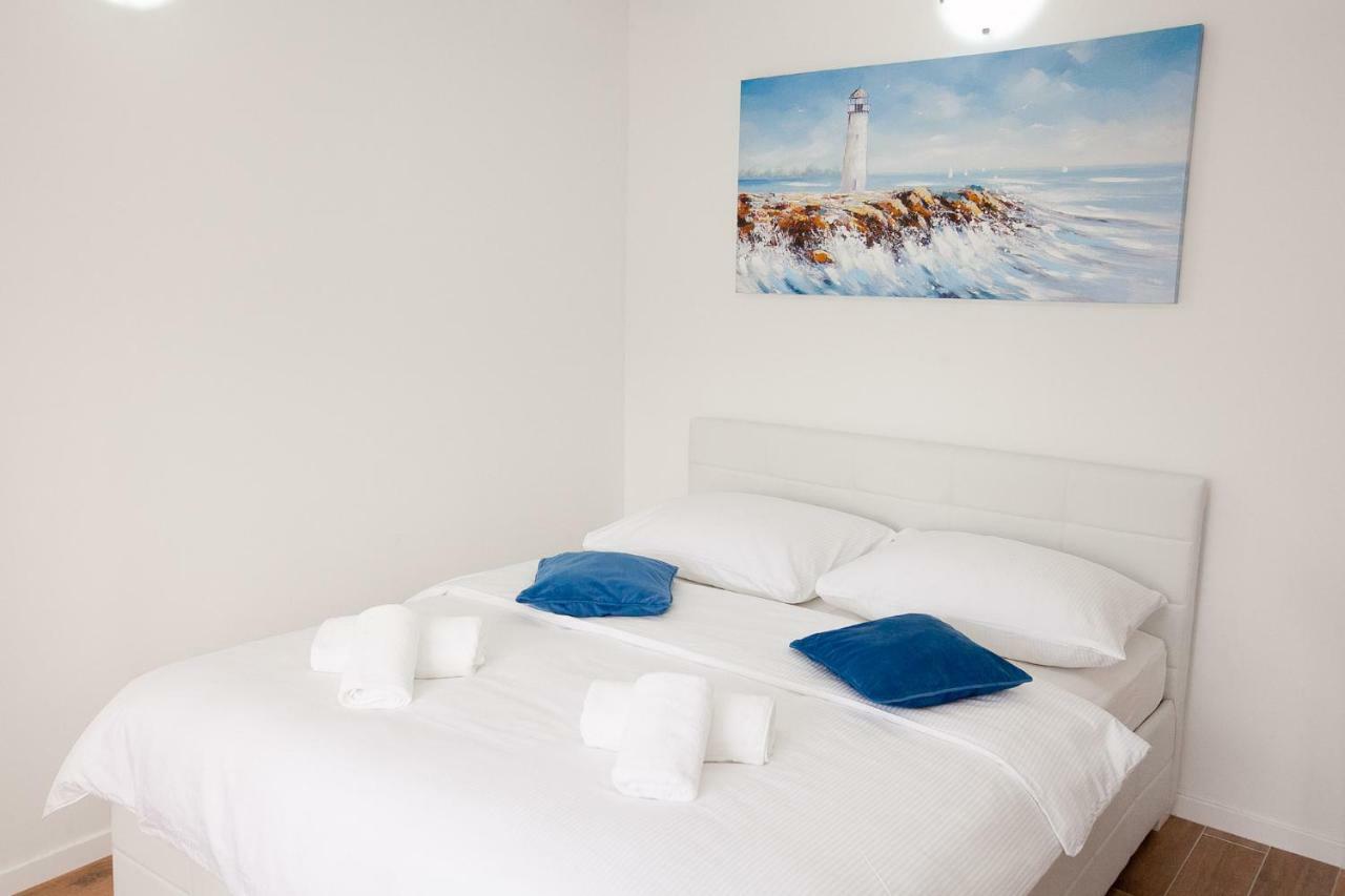 Studio Apartments Tara Zadar Exterior photo