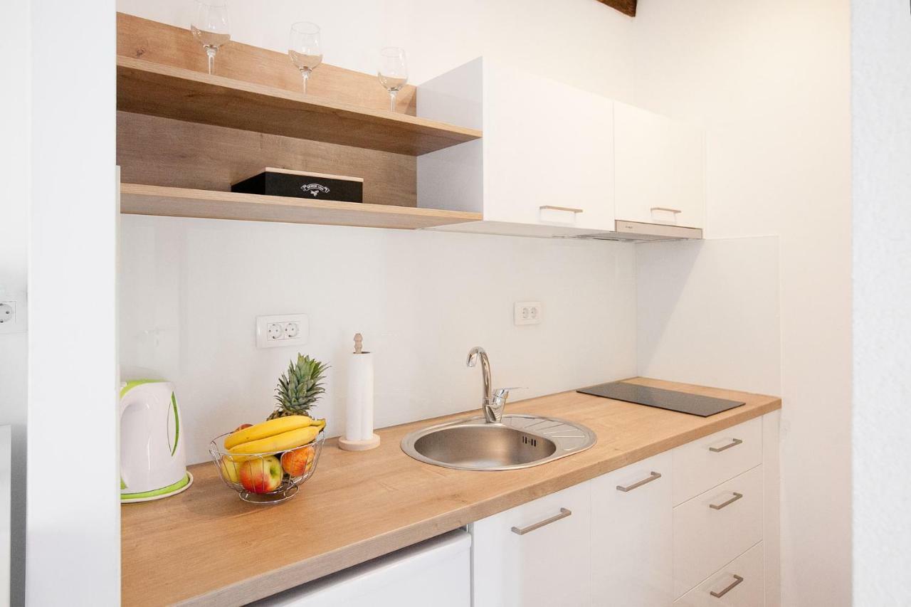 Studio Apartments Tara Zadar Exterior photo